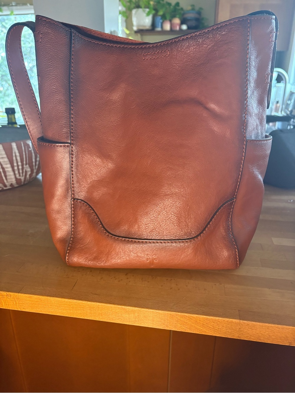 Frye Cognac Leather Hobo Bag NWOT | Slouchy Shoulder Bag Rustic Brown - Picture 3 of 7